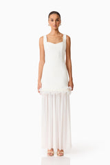Sia Sweetheart Gown in White