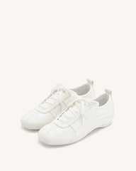 Ferne Streamlined Lustrous Sneakers - White