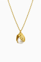 Miss Ellie Pearly Clam Shell Necklace