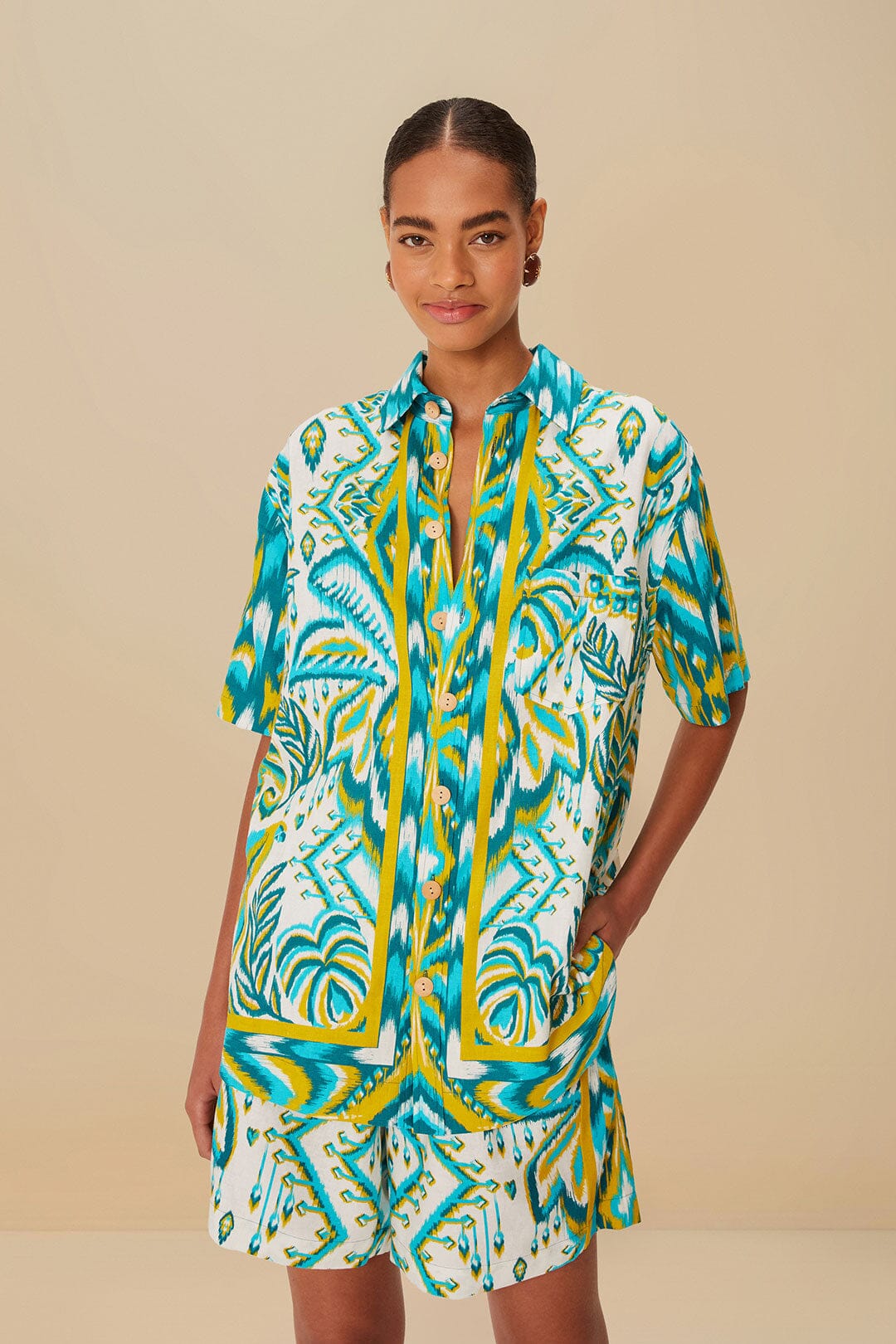 Sand Tropical Tapestry Shorts
