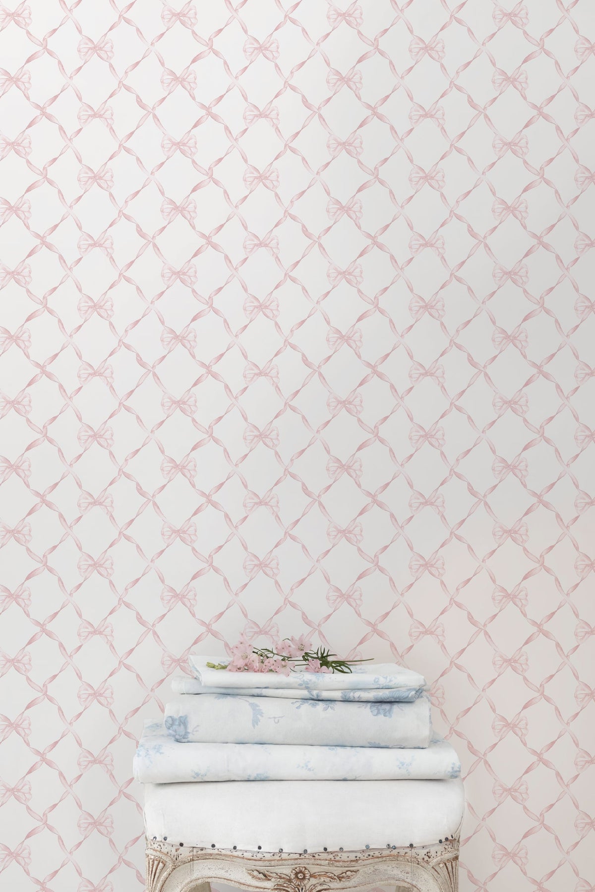Baby Bow Faded Primrose Standard Wallpaper