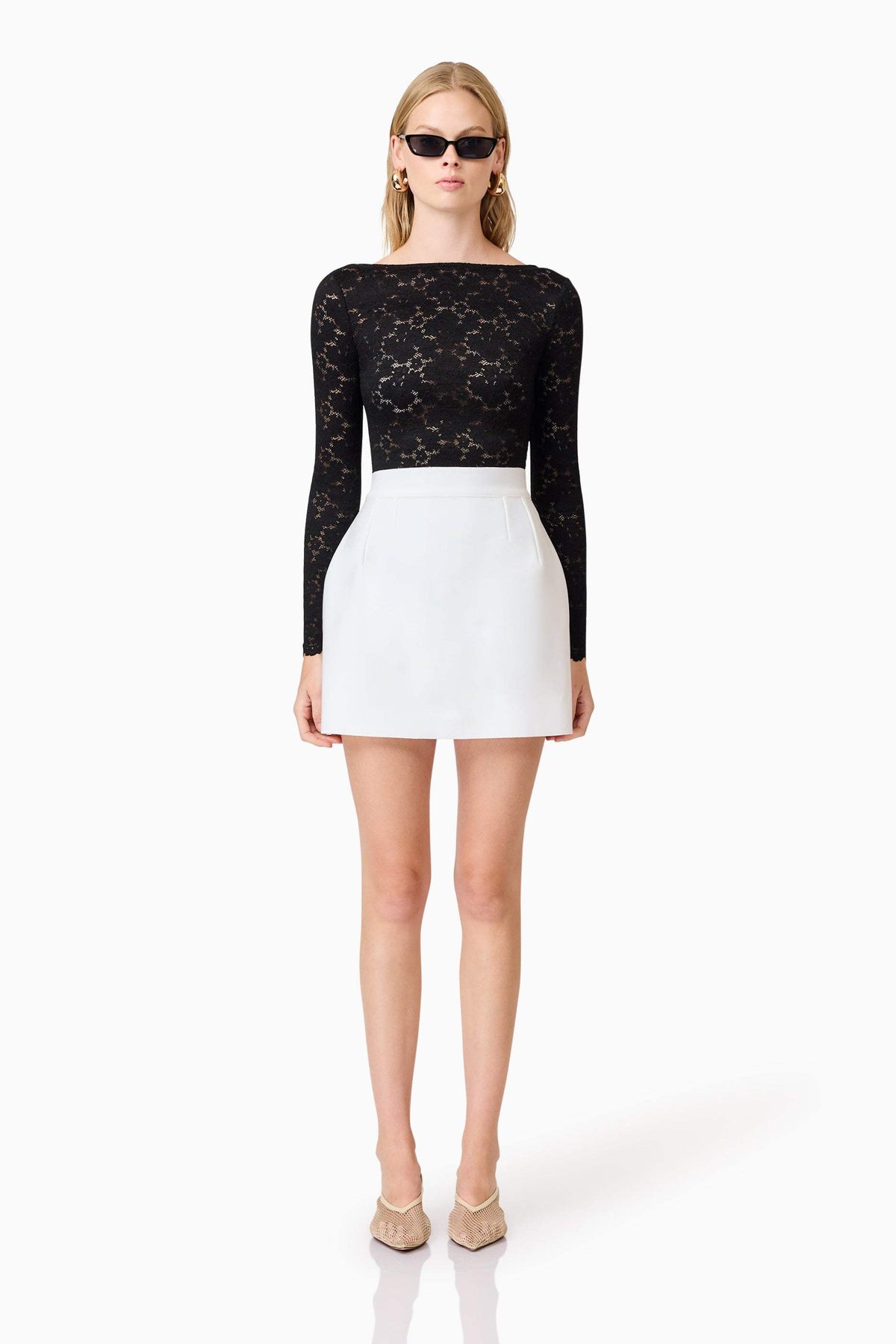 CURAAE Kira Stretch Lace Top In Black